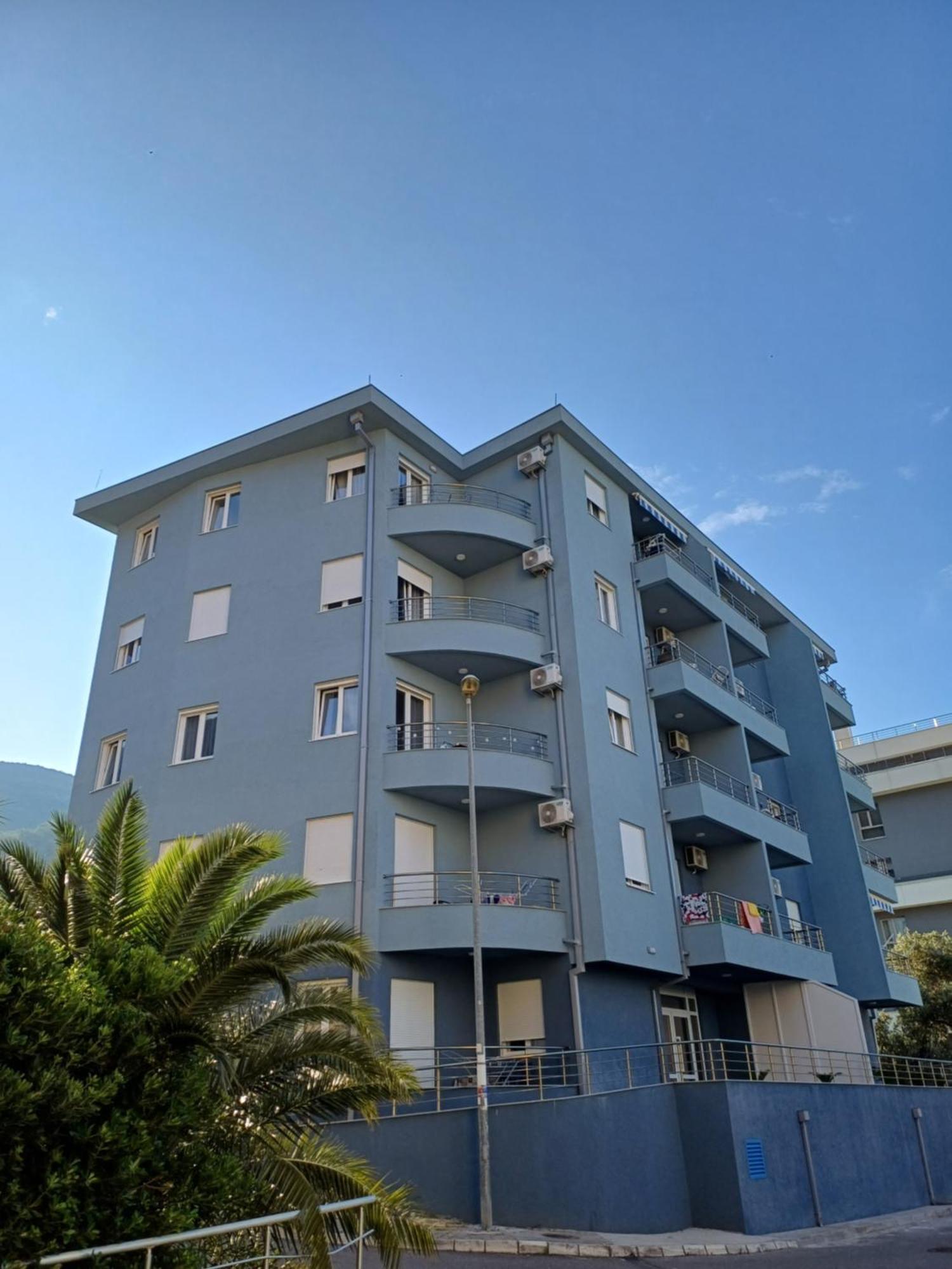 Apartment Becici