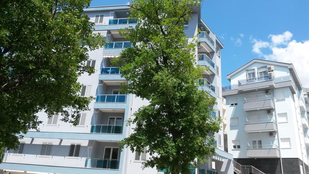 Becici Apartament *